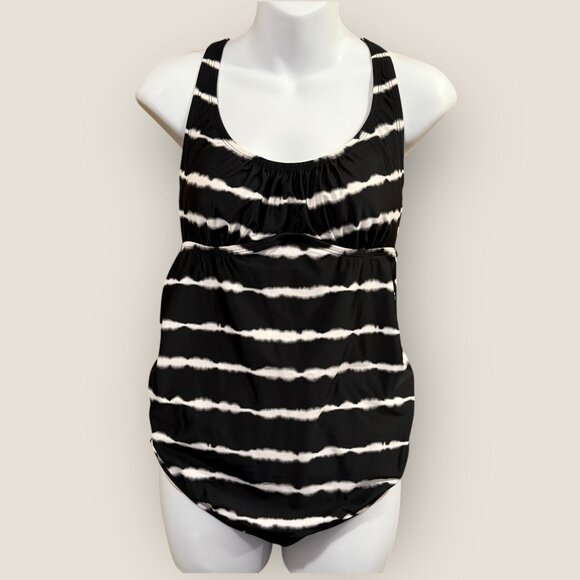 Isabel Maternity Black and White Striped Swimsuit Size Medium Swim - Picture 1 of 4